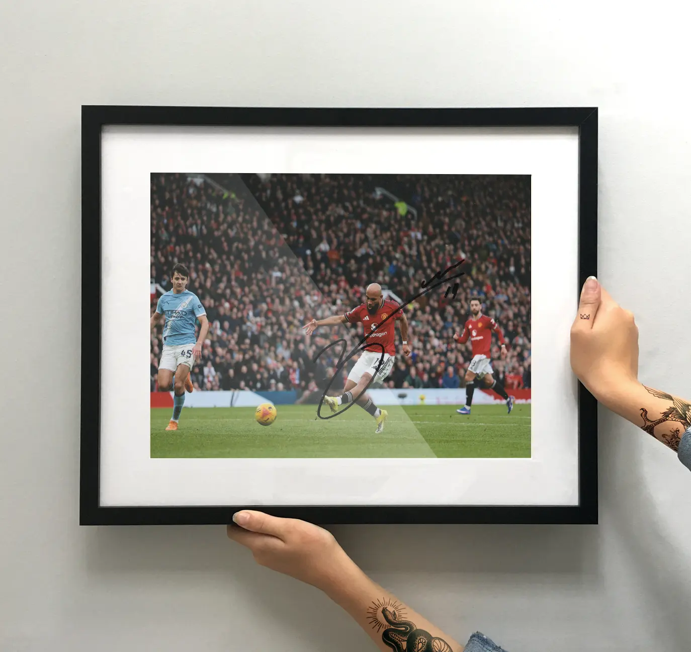 authentically-signed-bryan-mbuemo-signed-picture-man-utd authentically-signed-bryan-mbuemo-signed-picture-man-utd