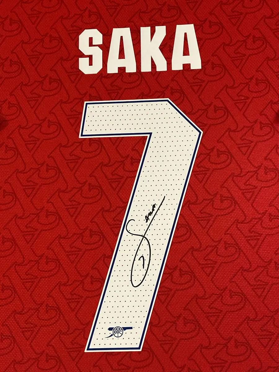 authentically-signed-bakayo-saka-signed-autograph authentically-signed-bakayo-saka-signed-autograph