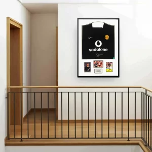 authentically-signed-roy-keane-signed-man-utd-framed-shirt