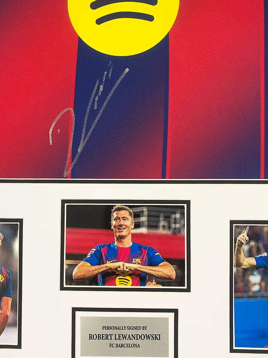 authentically-signed-robert-lewandowski-barcelona-autograph authentically-signed-robert-lewandowski-barcelona-autograph